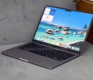 New Laptop Apple MacBook Air 2022 M2 8GB Apple M2 SSD 256GB