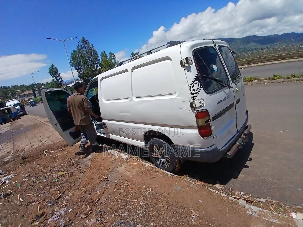 Toyota HiAce 2008 White