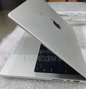 New Laptop Apple MacBook 16GB SSD 512GB