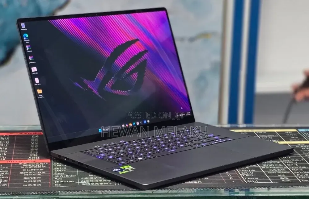 New Laptop Asus ROG Zephyrus G16 16GB Intel Core Ultra 9 SSD 1T