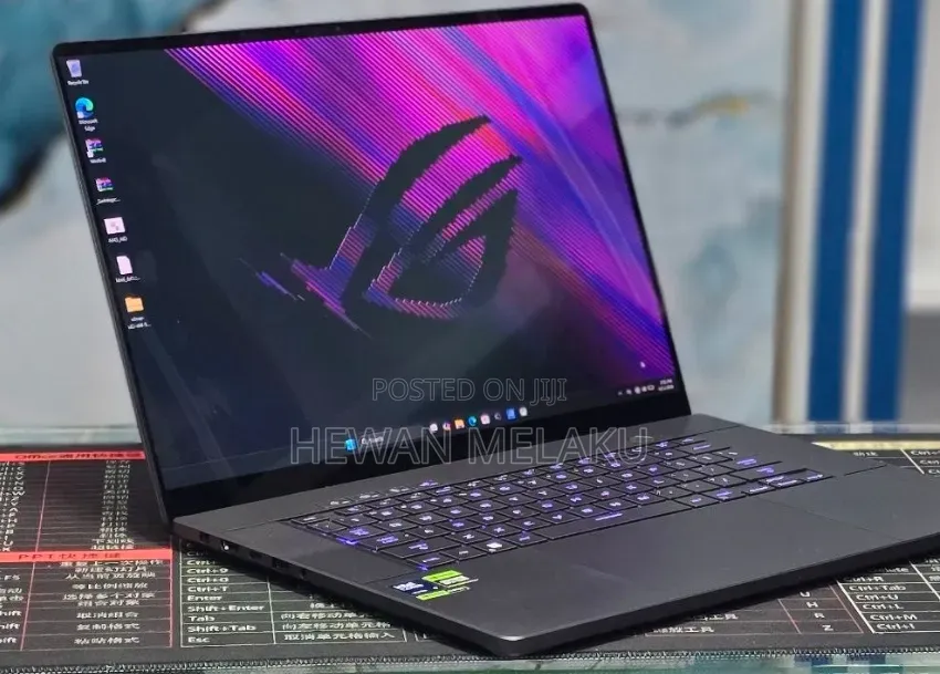 New Laptop Asus ROG Zephyrus G16 16GB Intel Core Ultra 9 SSD 1T