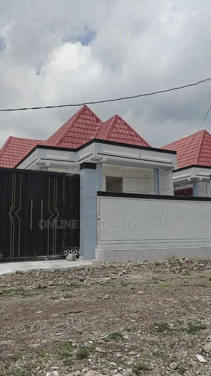 Furnished 10bdrm Villa in Dukem Bishoftu, East Shewa for sale