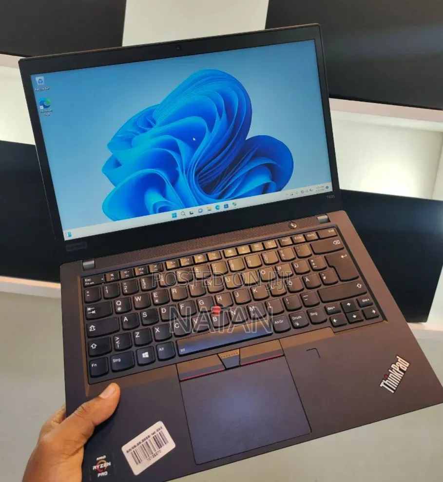 New Laptop Lenovo ThinkPad t495s 16GB AMD Ryzen 5 SSD 512GB