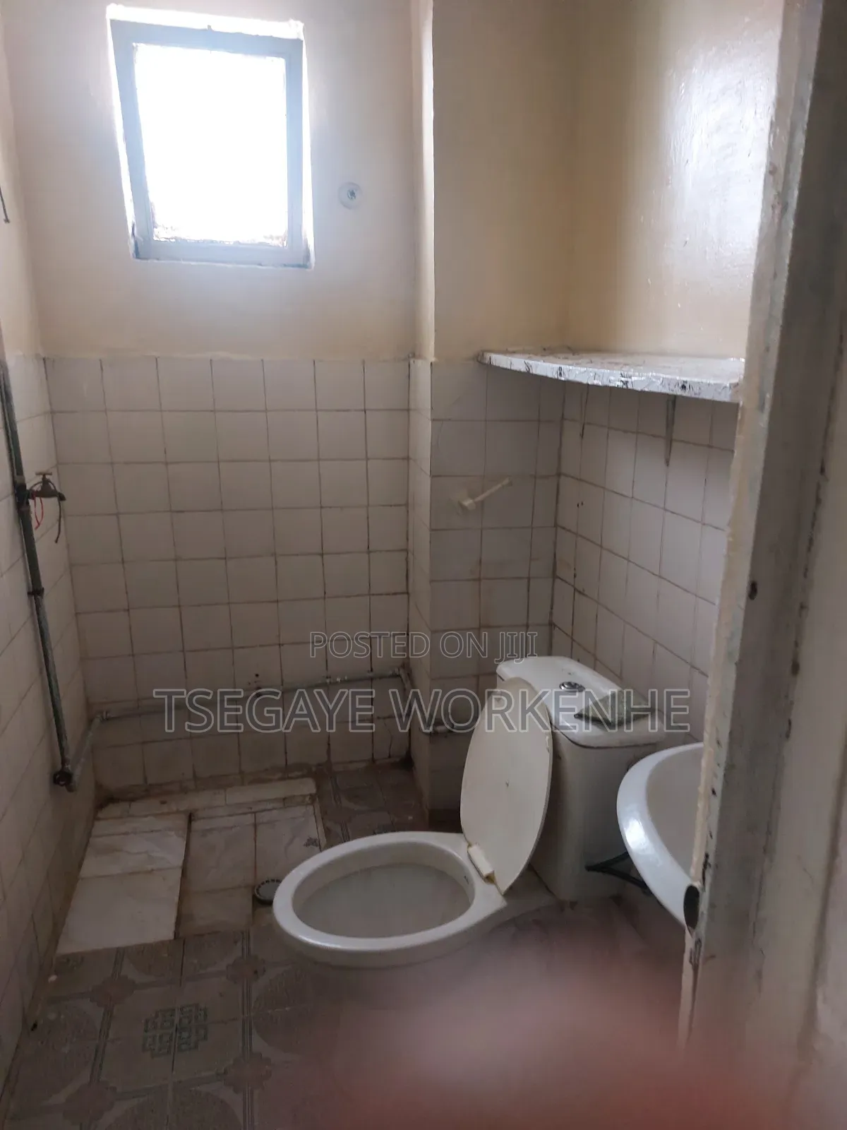 Furnished 3bdrm Condo in Lideta for sale