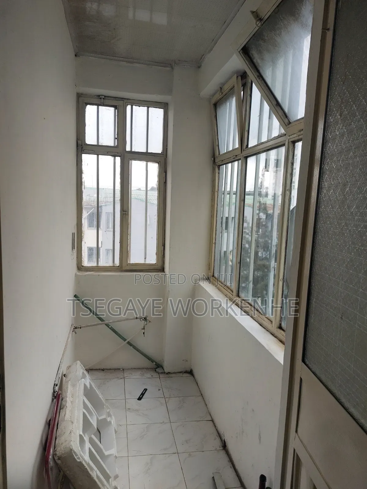 Furnished 3bdrm Condo in Lideta for sale