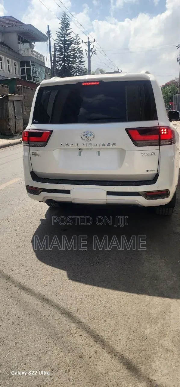 New Toyota Land Cruiser 2025 White