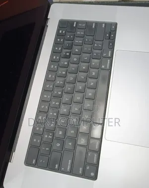 New Laptop Apple MacBook Pro 2021 M1 Max 32GB Apple M1 Pro SSD 1T