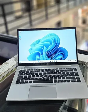 New Laptop HP EliteBook 840 G8 16GB Intel Core i5 SSD 512GB