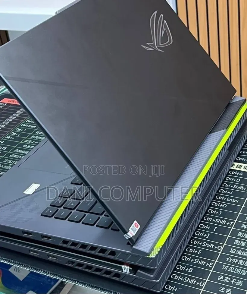 New Laptop Asus ROG Strix G15 16GB Intel Core i9 SSD 1T