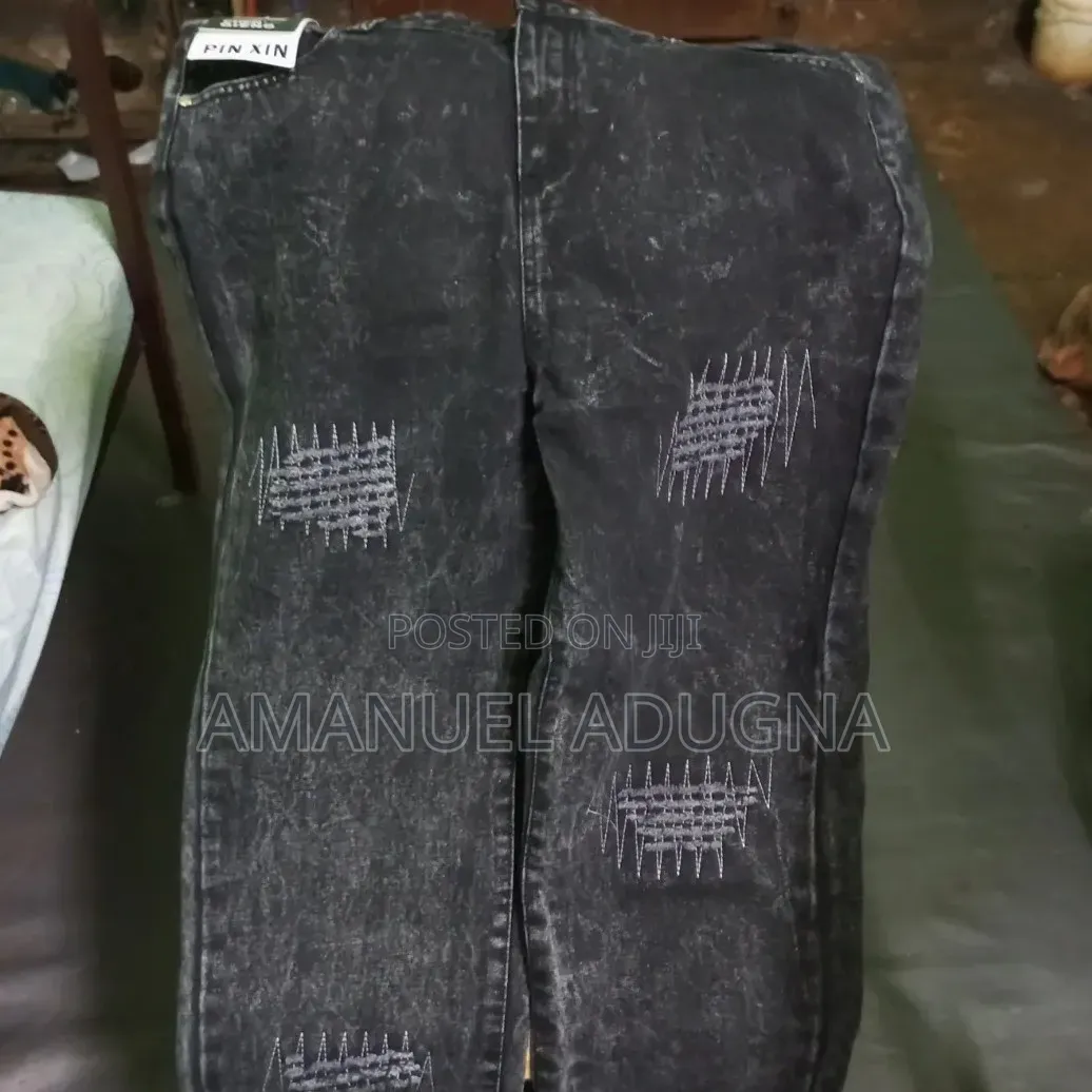 Quality Baggy Stock Jeans Size 33 34 36 38 Price 2700
