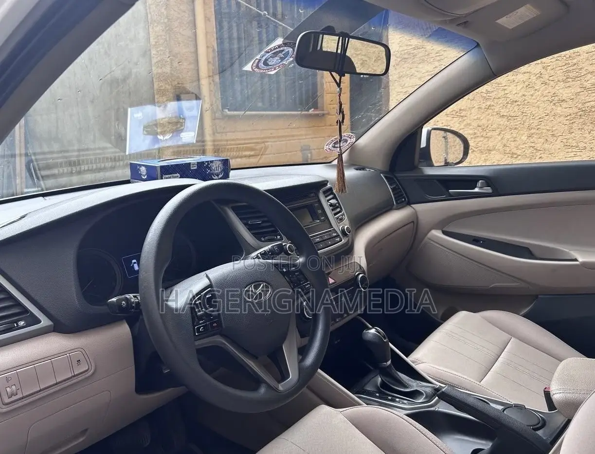 Hyundai Tucson 2018 White