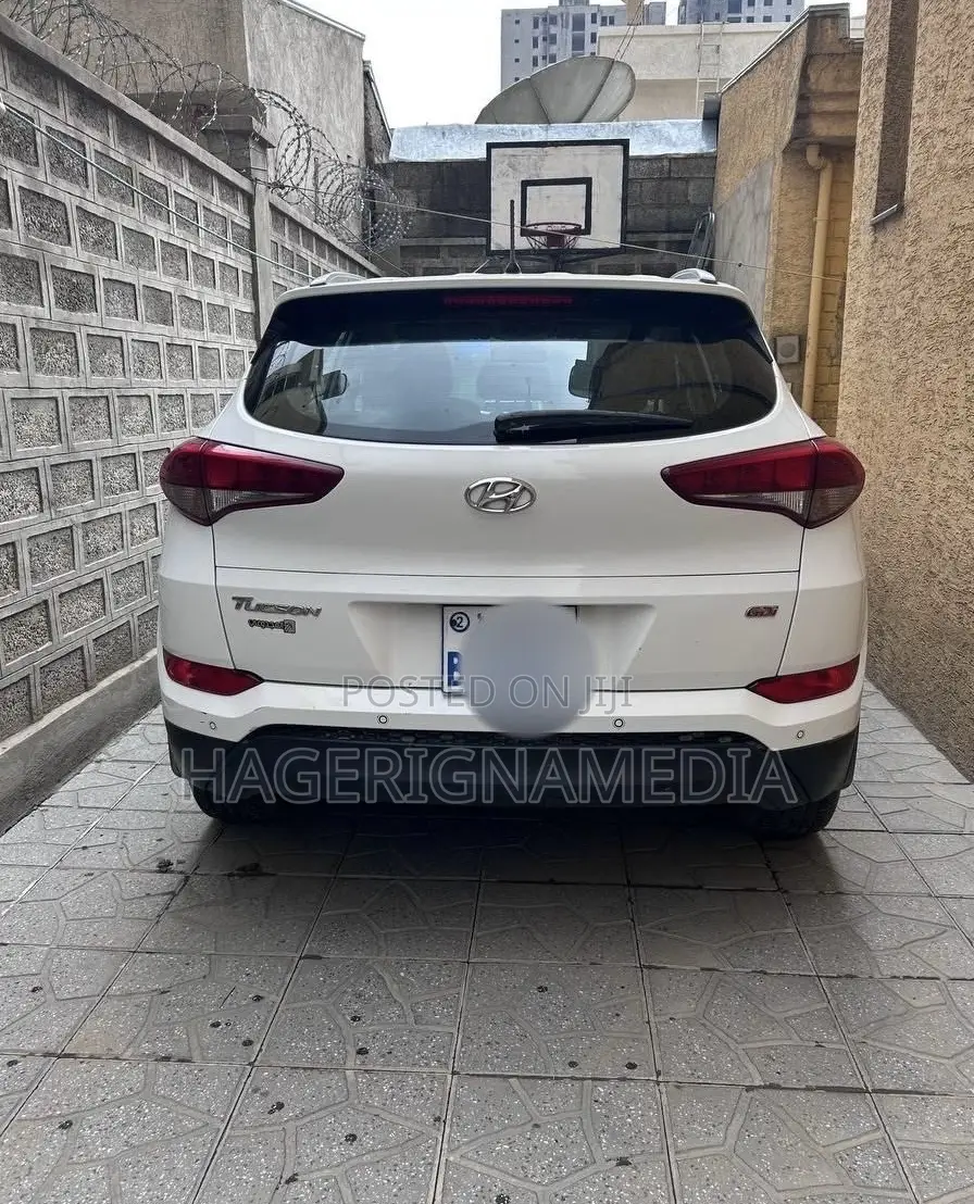 Hyundai Tucson 2018 White