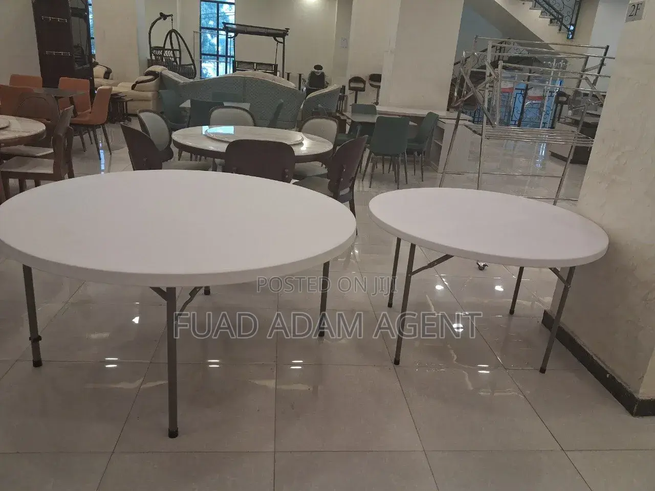 120cm Radius Heavy Duty Folding Table
120 ሳንቲ ሜትር የፕላስቲክ ታጣፊ ጠረጴዛ