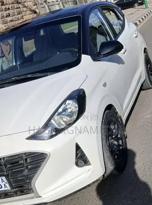 Hyundai i30 2022 White
