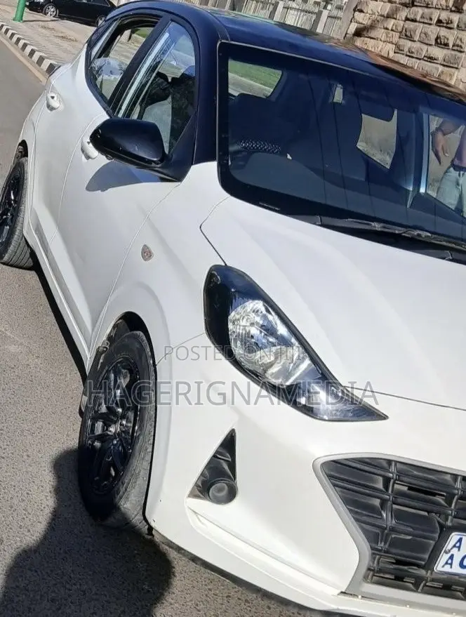 Hyundai i30 2022 White