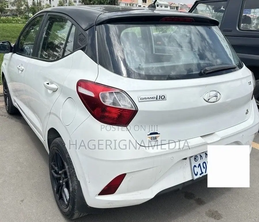 Hyundai i30 2022 White