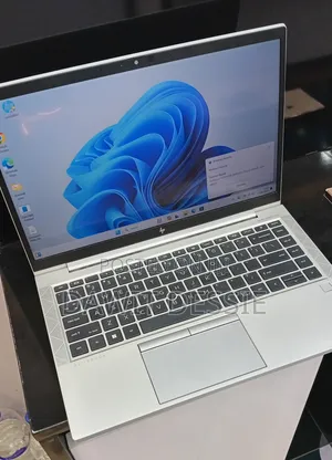 New Laptop HP EliteBook 840 G8 16GB Intel Core i7 SSD 512GB