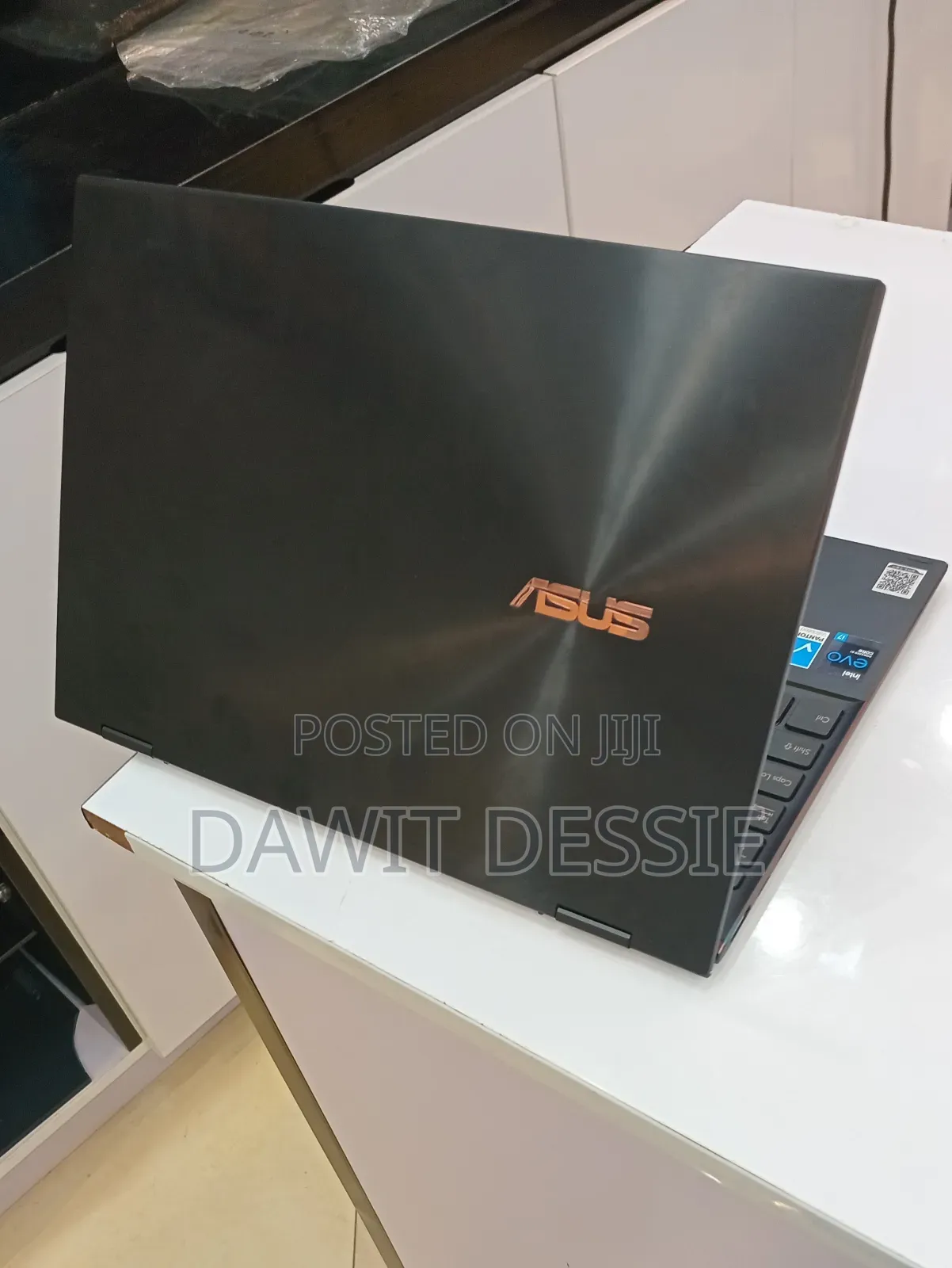 New Laptop Asus VivoBook Flip 14 TP401CA 16GB Intel Core i7 SSD 512GB