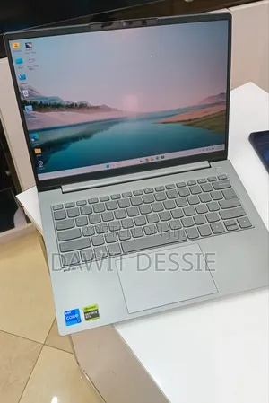 New Laptop Lenovo 16GB Intel Core i7 SSD 512GB