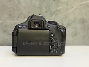 Canon Eos T3i Camera