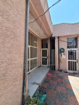 Furnished 4bdrm House in ዱከም ከተማ, East Shewa for sale