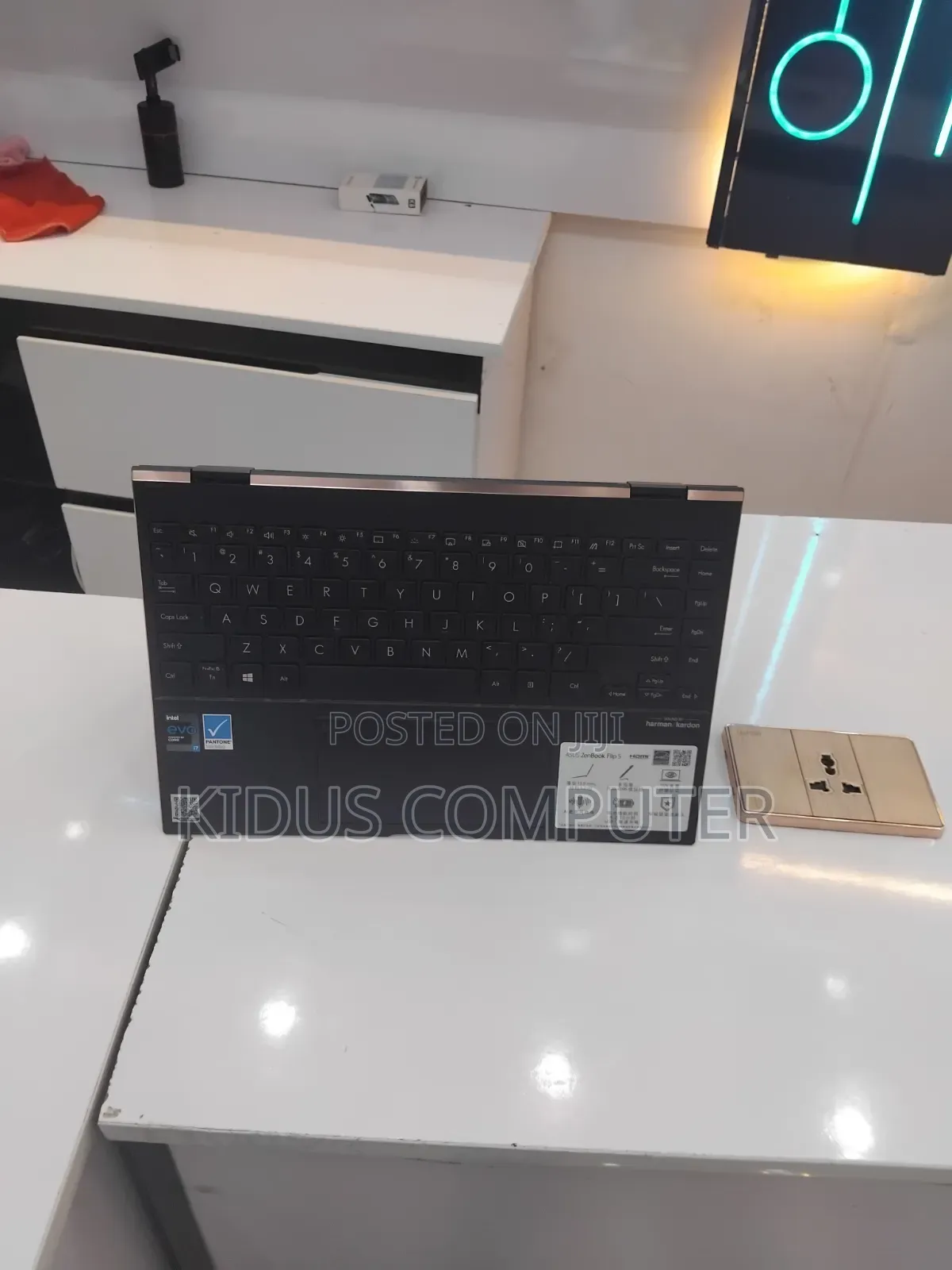 New Laptop Asus Zenbook 14 UX434 16GB Intel Core i7 SSD 512GB