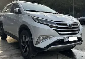 Toyota Rush 2021 White