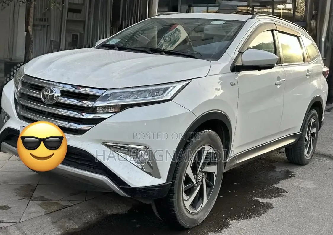 Toyota Rush 2021 White