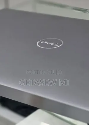 New Laptop Dell Precision 5560 16GB Intel Core i7 SSD 512GB