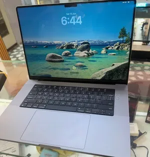 New Laptop Apple MacBook Pro 2021 M1 32GB Apple M1 Pro SSD 512GB