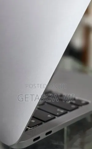 New Laptop Apple MacBook Air 2020 M1 8GB Apple M1 SSD 256GB