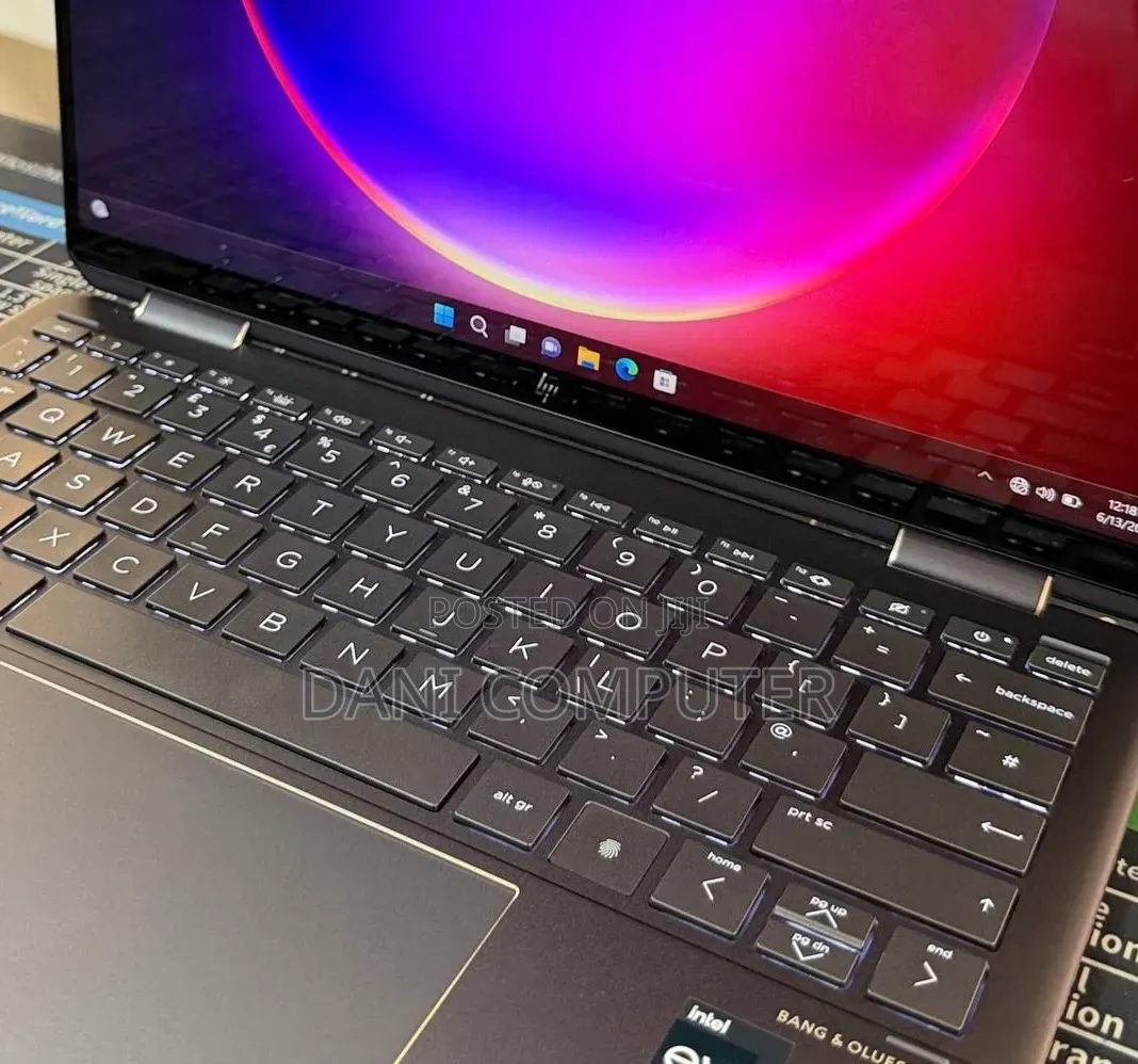 New Laptop HP Spectra 13 16GB Intel Core i7 SSD 1T