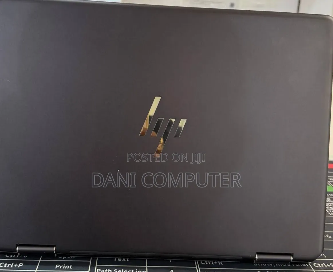 New Laptop HP Spectra 13 16GB Intel Core i7 SSD 1T