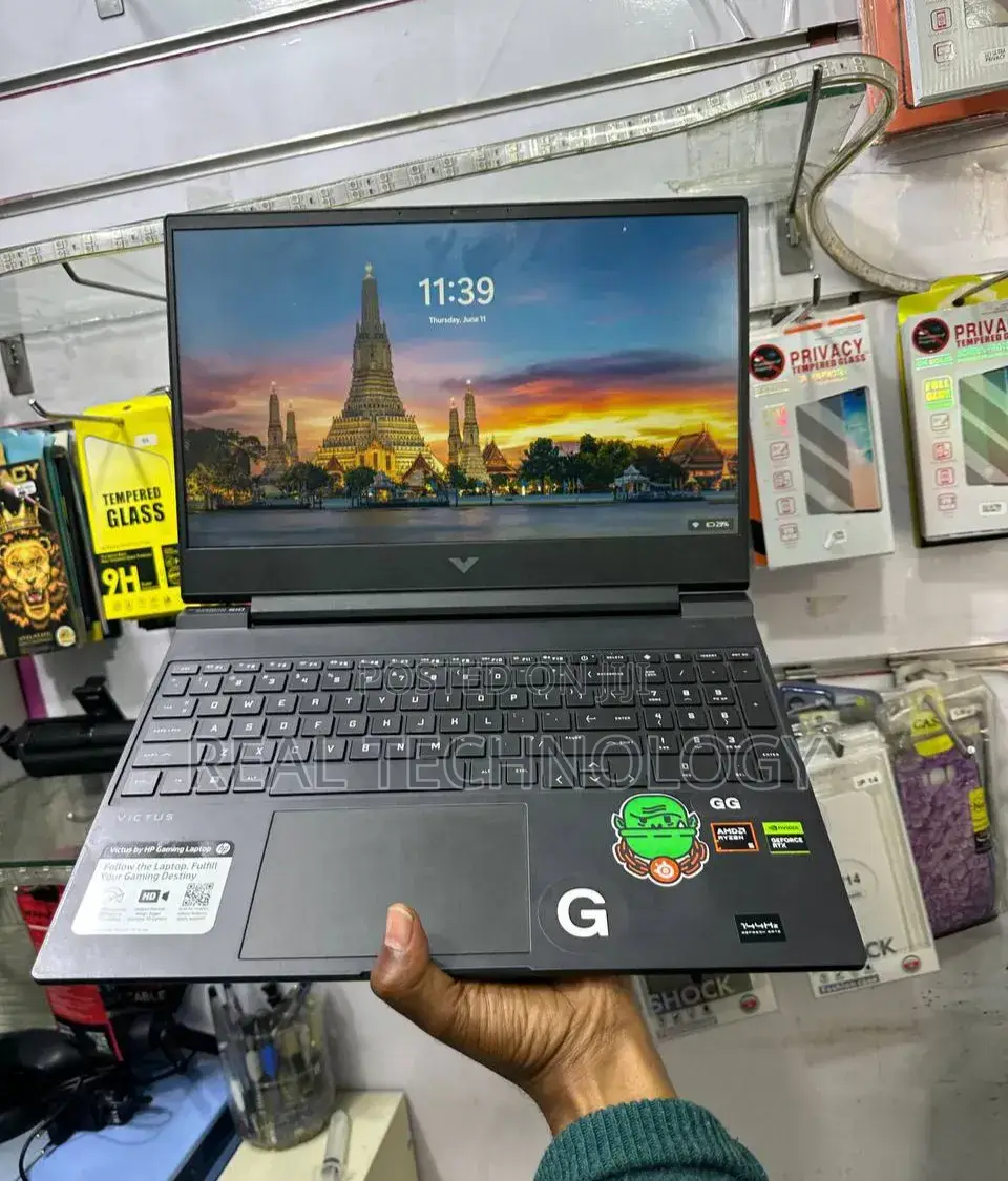 New Laptop HP Victus 15 16GB Intel Core i7 SSD 512GB