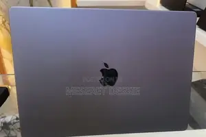 New Laptop Apple MacBook Pro 2020 M1 32GB SSD 512GB