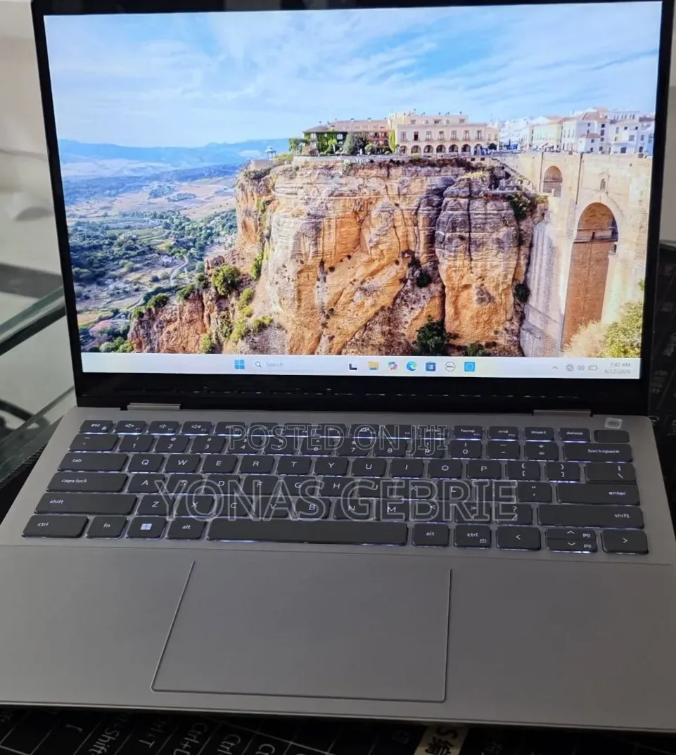 New Laptop Dell 16GB Intel Core i7 SSD 512GB