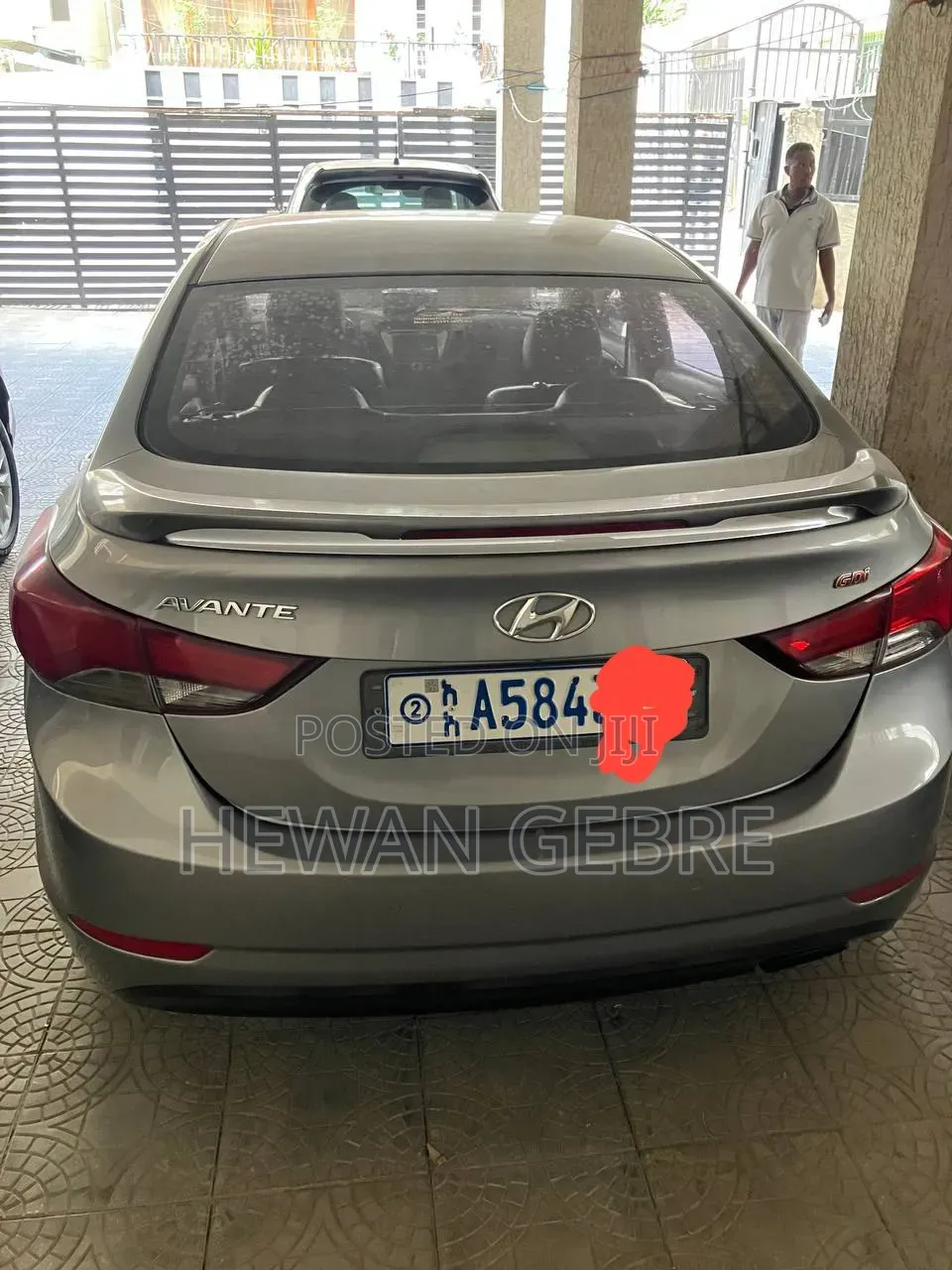 Nissan 100 2014
