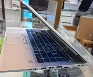 New Laptop HP EliteBook 840 G5 16GB Intel Core i5 SSD 512GB