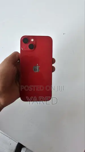 Apple iPhone 13 128 GB Red