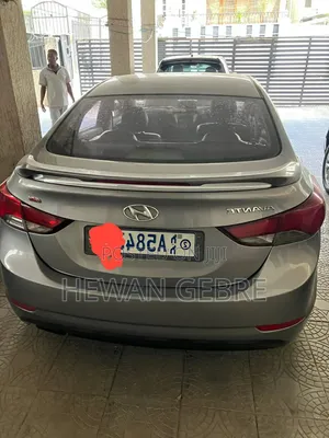 Nissan 100 2014