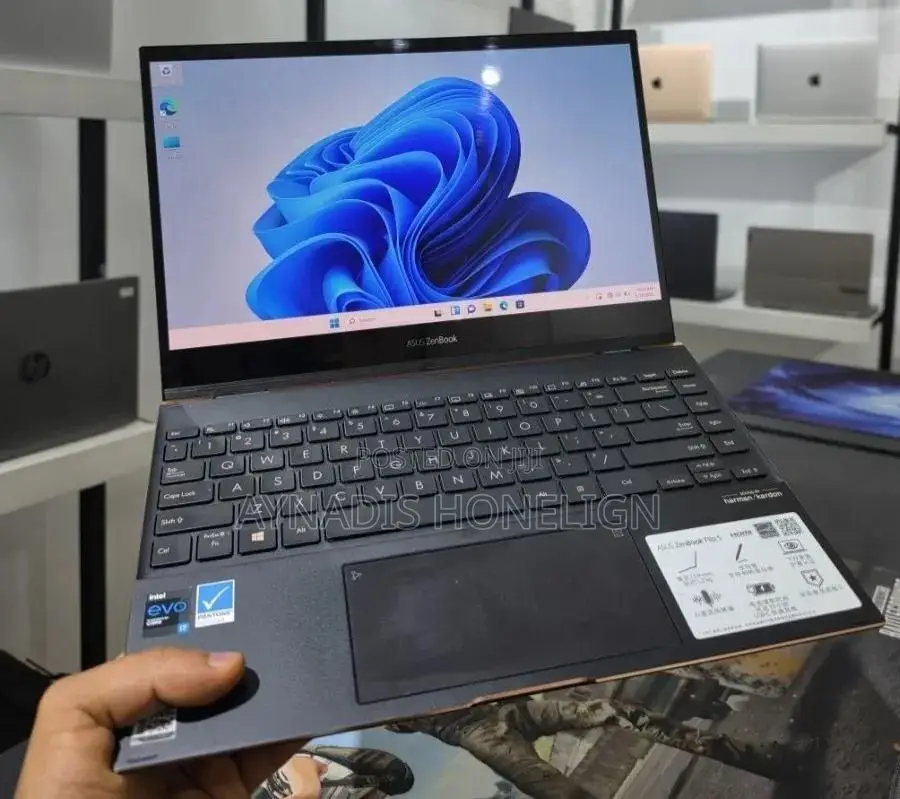 New Laptop Asus ZenBook Flip UX360UA 16GB Intel Core i7 SSD 512GB