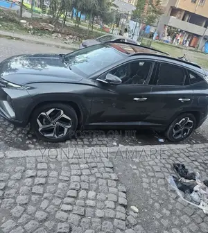 Hyundai Tucson 2021 Green