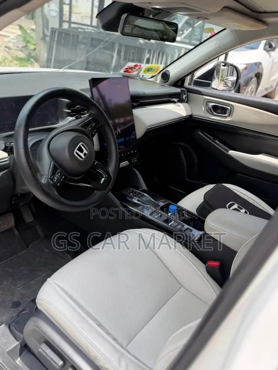 Honda e:NS1 68.8 kWh FWD 2023 White