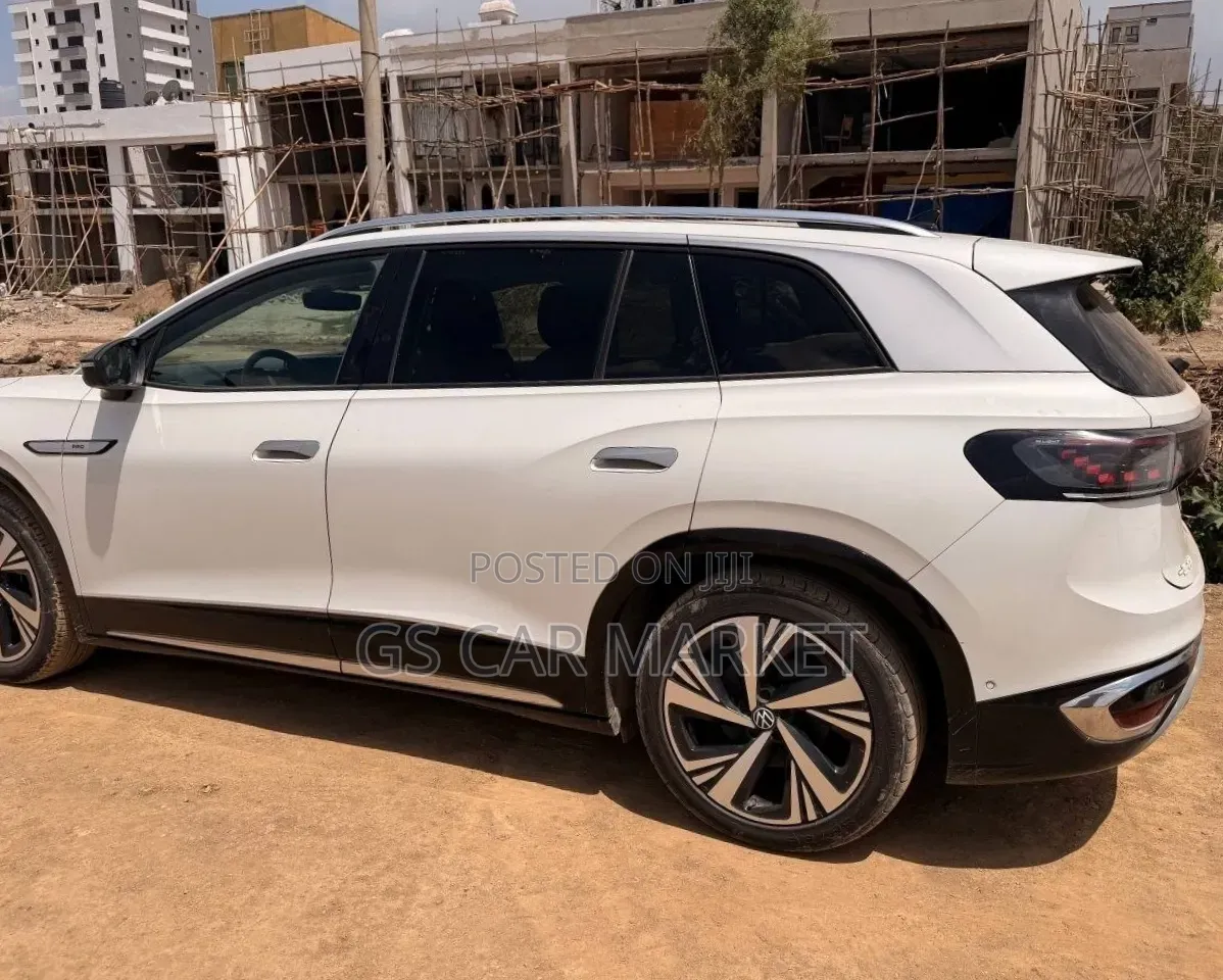 Volkswagen ID.6 2024 Ivory