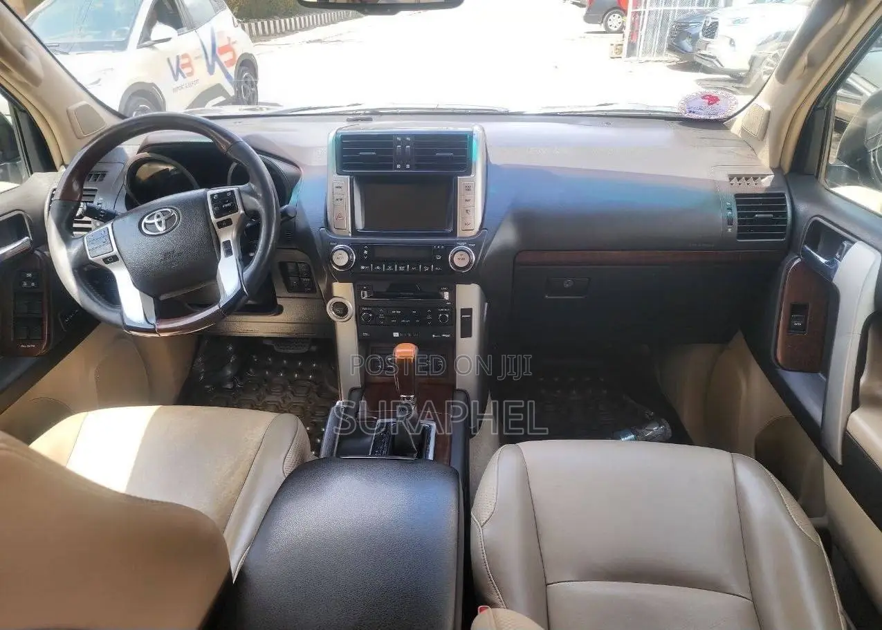Toyota Land Cruiser Prado 3.0 TD 2013 Black
