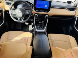 Toyota RAV4 Hybrid 2023 Gray