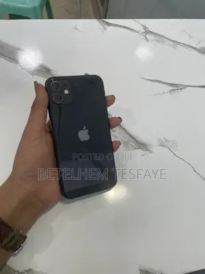 Apple iPhone 11 64 GB Black