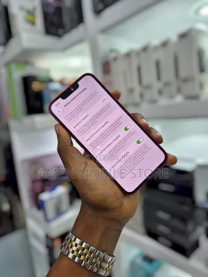 Apple iPhone 13 128 GB Red
