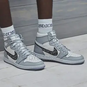 Air Jordan 1 X Dior High Sneaker White and Grey Unisex Boots