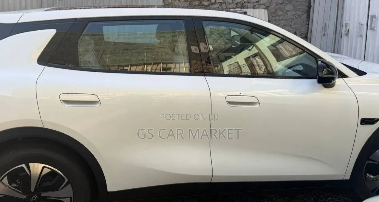 New Changan UNI-Z 2026 White